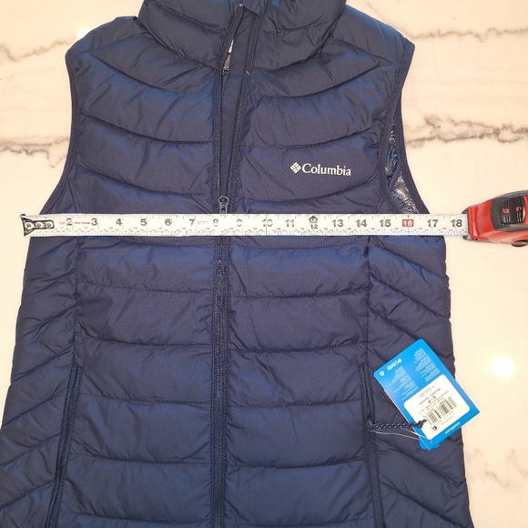 NWT Columbia Small Navy Blue Women's Powder Lite Quilted Vest - Picture 4 of 7